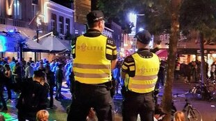 Man mishandelt agenten en verzet zich tegen aanhouding