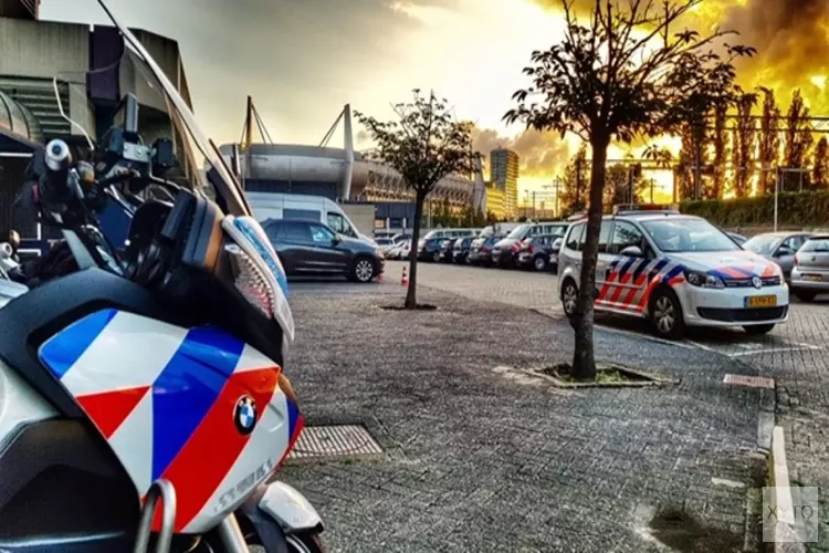 Vrouw op straat gestoken; politie zoekt getuigen