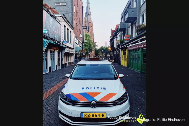 Jongeman onder invloed van bezittingen beroofd, politie houdt snel twee verdachten aan