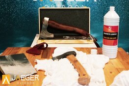 Hoe je een bijl met olie onderhoud