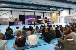 Nieuw gebouw Eindhovens Huygens Lyceum wordt feestelijk geopend met 'take over' van Young Impact