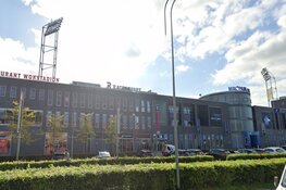 PSV met zevenklapper langs PEC Zwolle