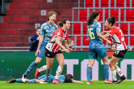 PSV Vrouwen nieuwe koploper na winst op Ajax