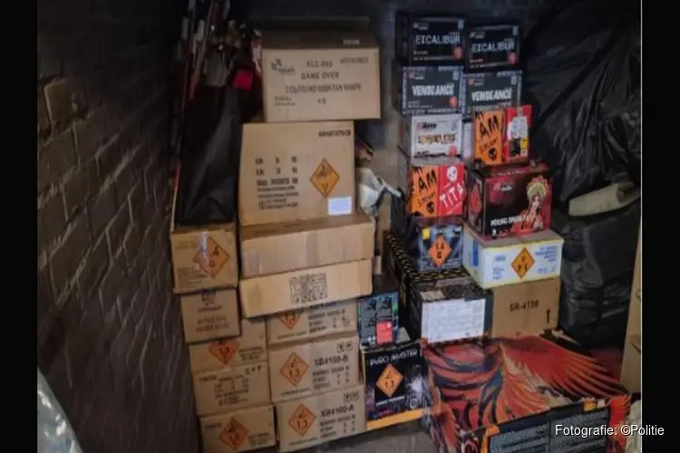 Schuur vol vuurwerk, Eindhovenaar (22) aangehouden