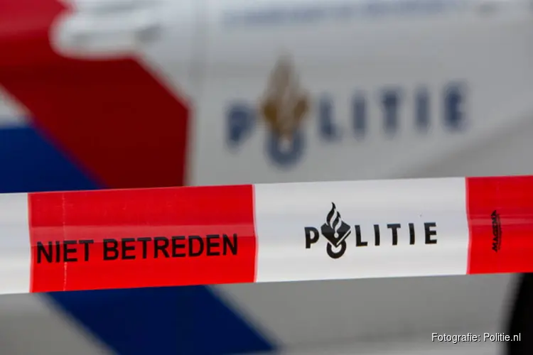 Schietincident in woning; politie doet onderzoek