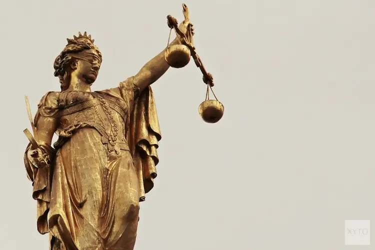 Celstraf en toezicht voor neersteken en slaan van ex-partner